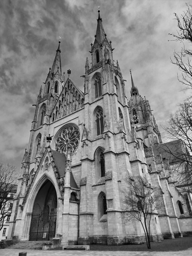 St Paul's Church, Munich - Samantha Innard